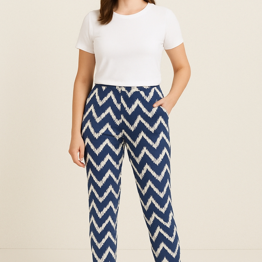 Old Navy Navy Blue Chevron Print Skinny Pants Women’s Size 12 Modern Fit Capri